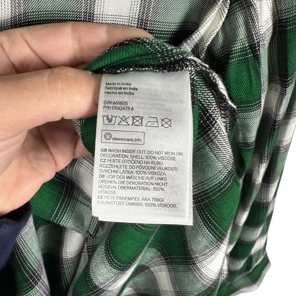 H&M Women’s Plaid Button Down Beetle Beaded Embellished Top Green/White 4 - Picture 10 of 10